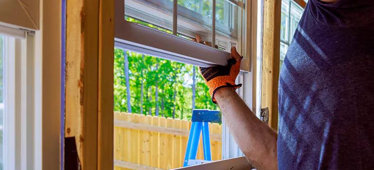 >Bay Window Curtain Rail Track in Port Charlotte, FL